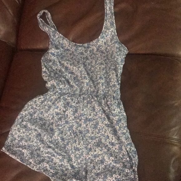 Floral romper - Picture 4 of 4